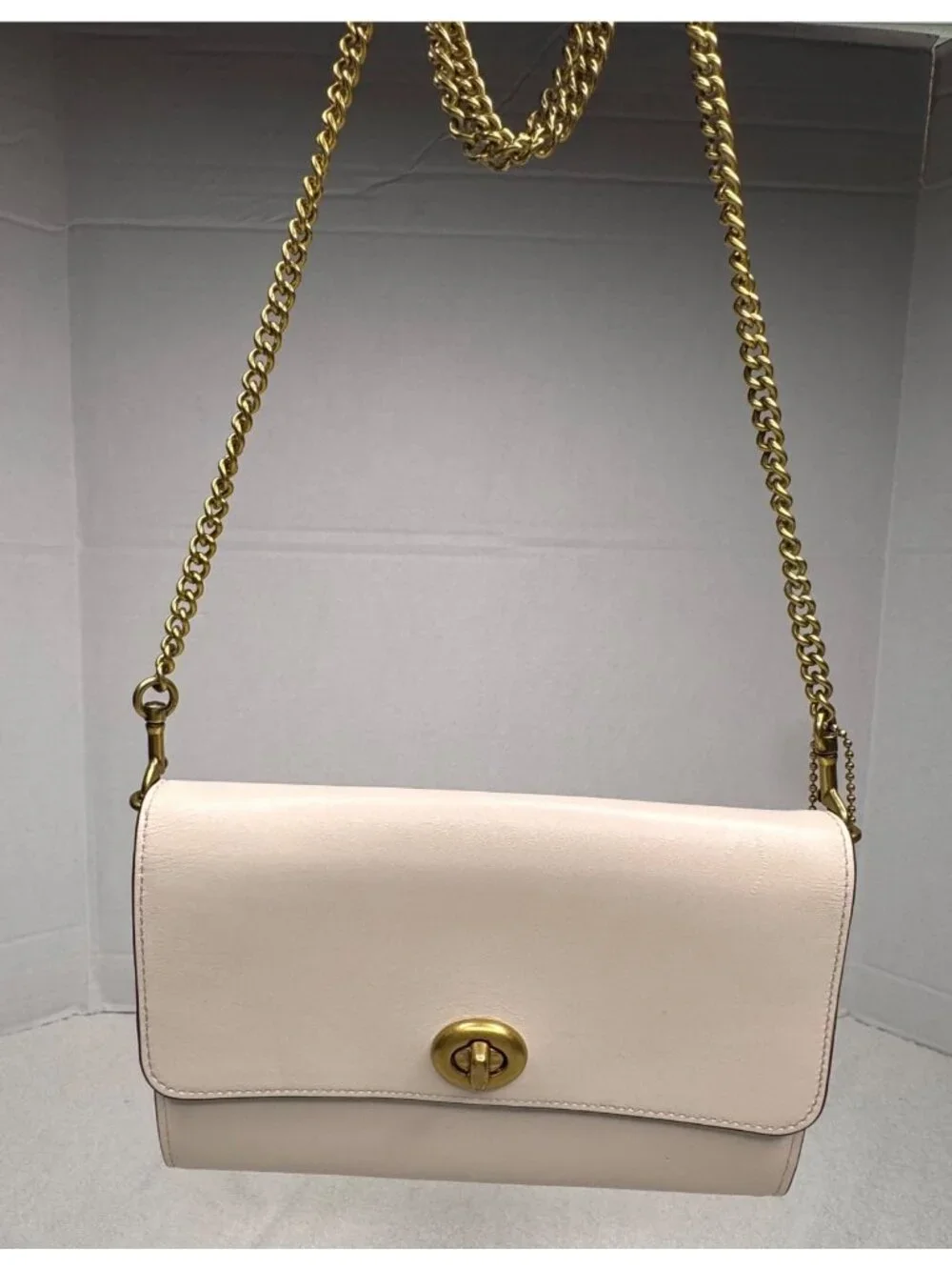 Coach Marlowe Crossbody Leather Bag Purse Gold Chain Strap Cream Compact - Picture 2 of 14